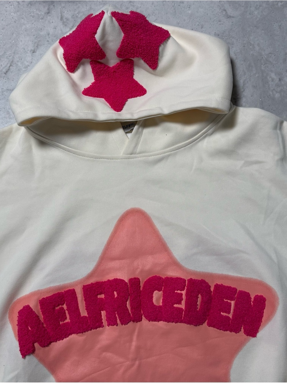 Aelfric Eden Cream Hoodie with Pink Star Motifs XS NWOT